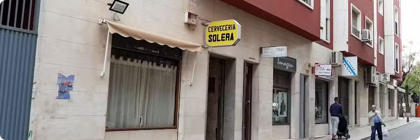 La imagen tiene un atributo ALT vacío; su nombre de archivo es Screenshot-2026-04-09-at-12-24-09-Solera-Cafe-en-Alicante-Comunidad-Valenciana.png